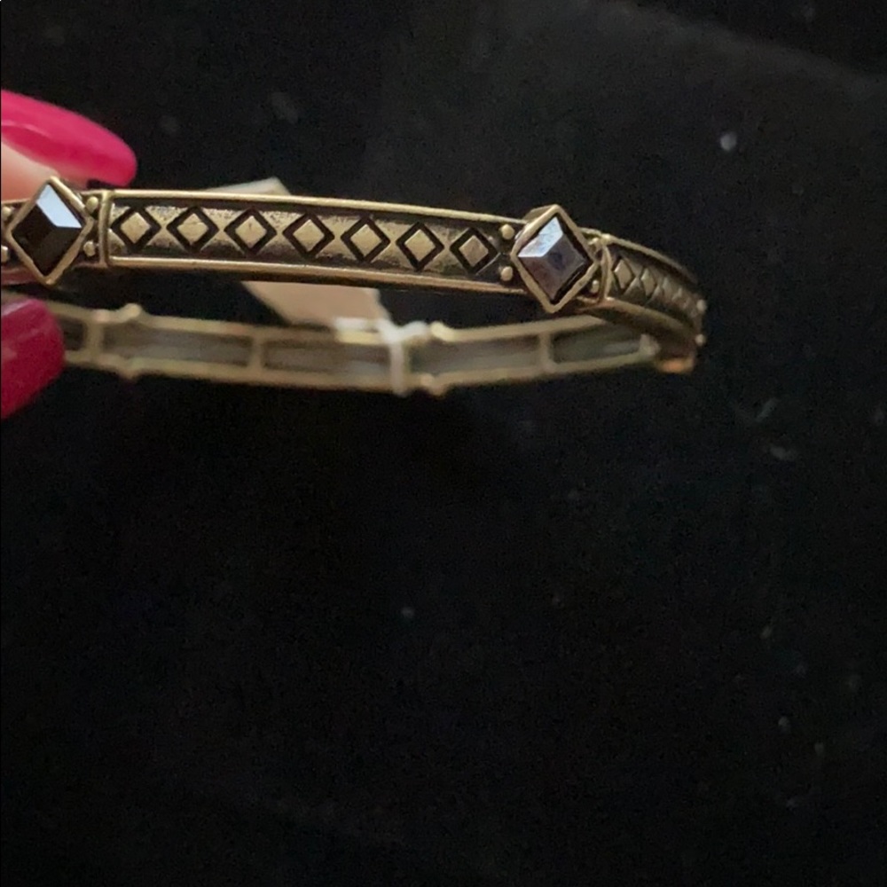 NWT Lia Sophia Bandit stretch bracelet.